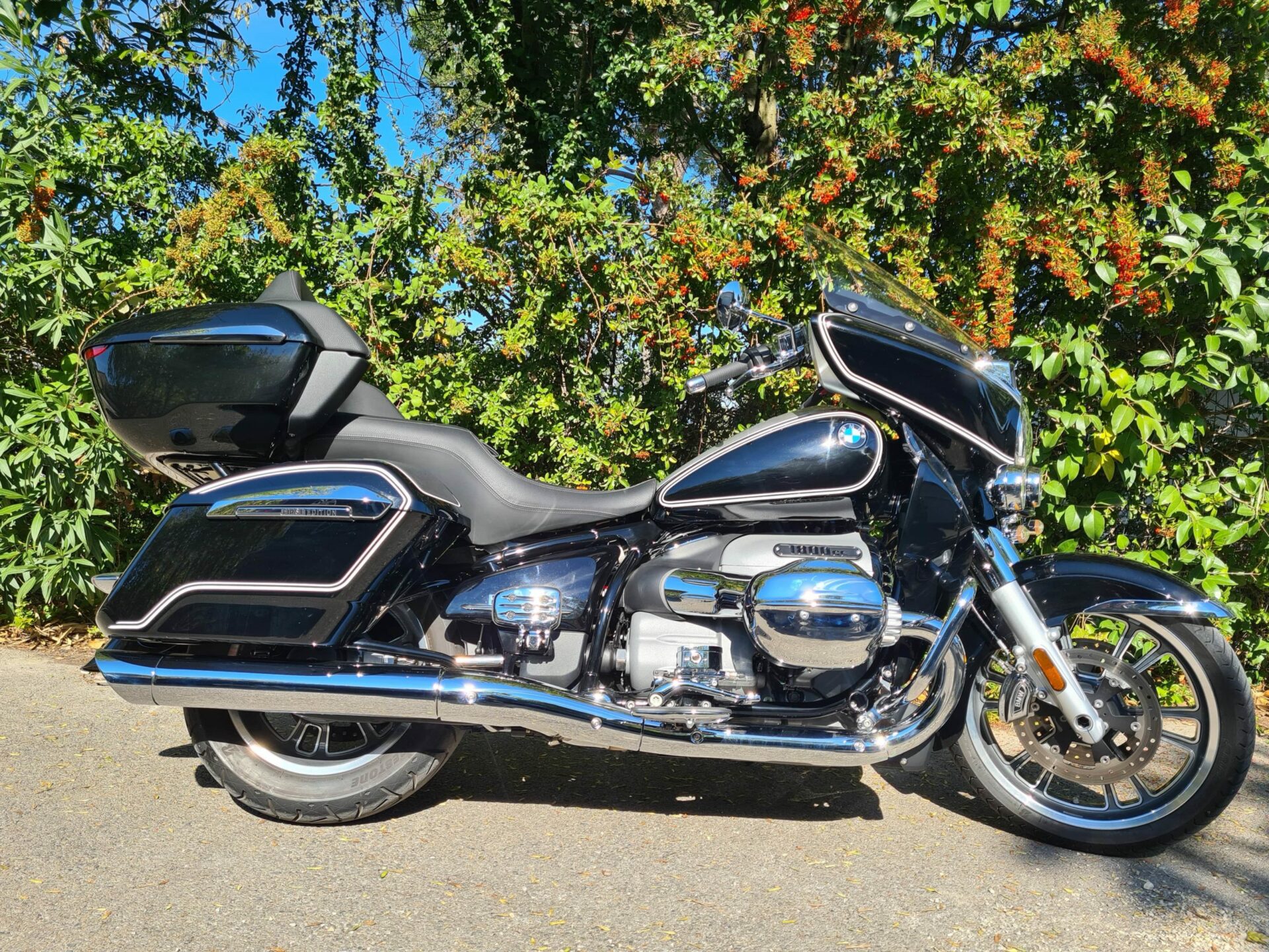 Location moto BMW R18 Transcontinental Marseille